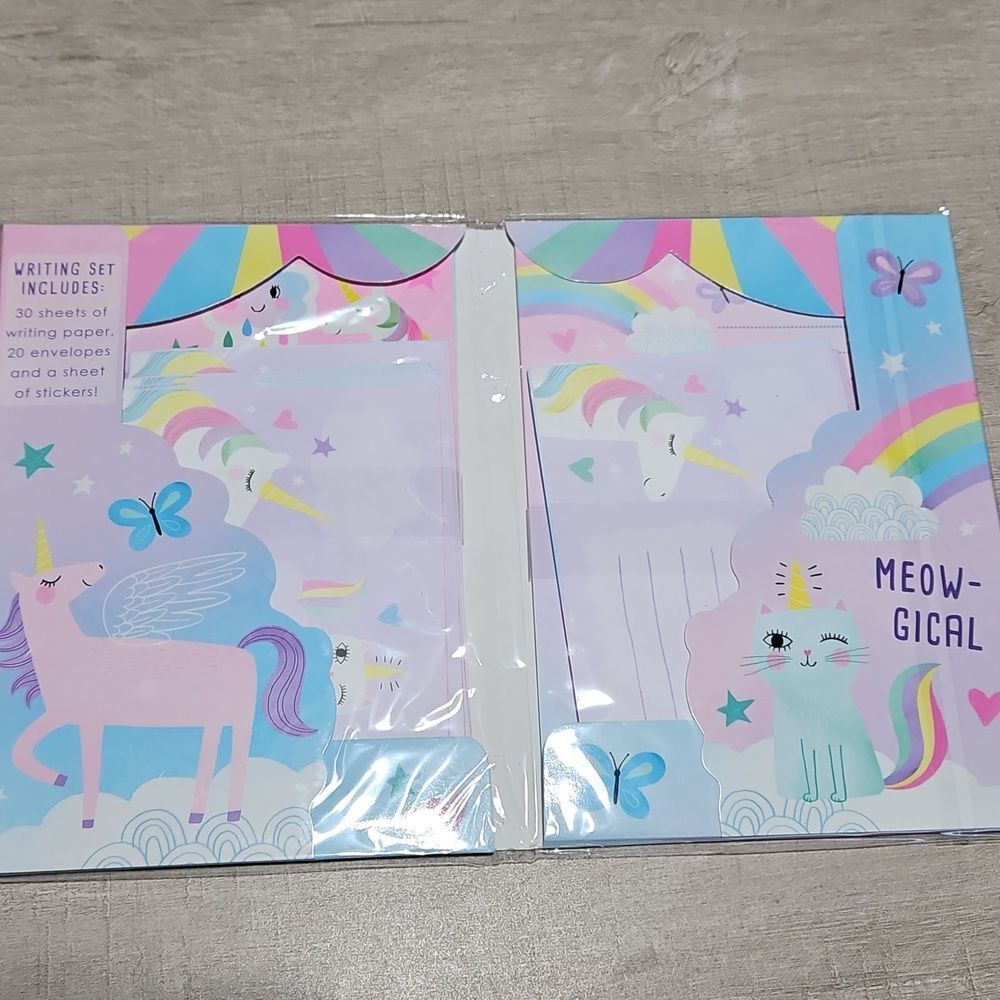 Unicorn Cuddle & Read Bundle - Picture 11 of 15